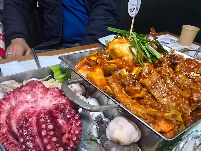 푸짐한 해물갈비찜