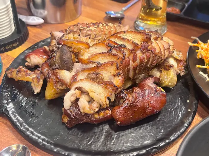 푸짐한 족발