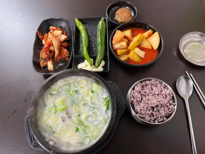 장원정 설렁탕과 반찬