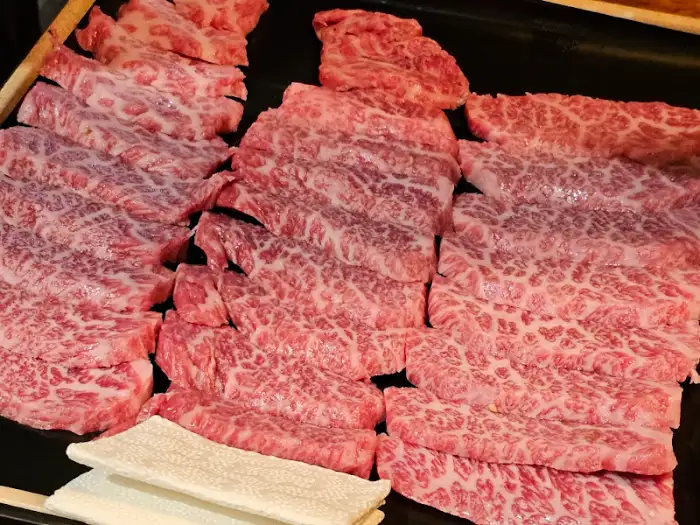 신선한 소고기 덩어리