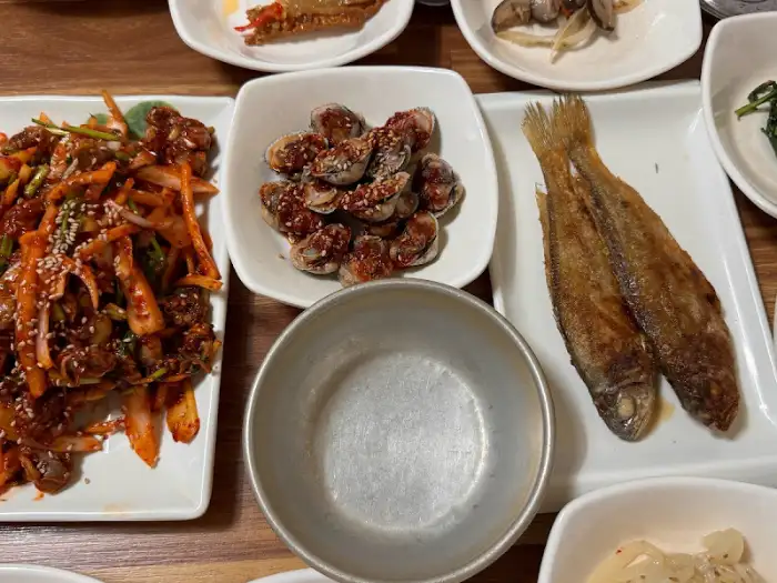 꼬막 무침과 굴비
