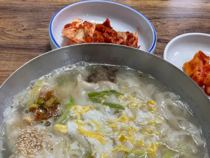 만두칼국수 클로즈업