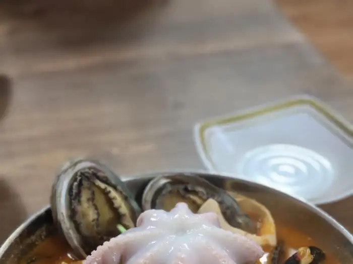 전복과 낙지가 들어간 황제짬뽕