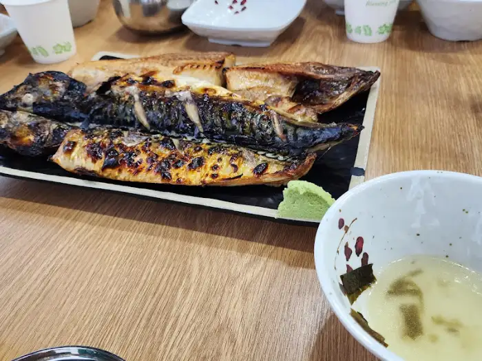 맛있게 구워진 고등어구이