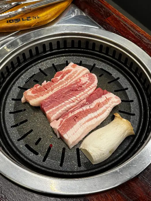 식사 후 테이블 모습