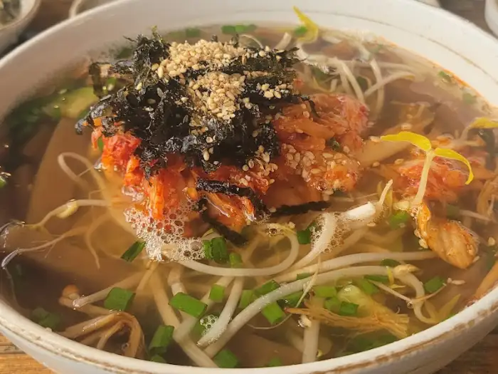강마을다람쥐 팔당본점의 도토리 칼국수