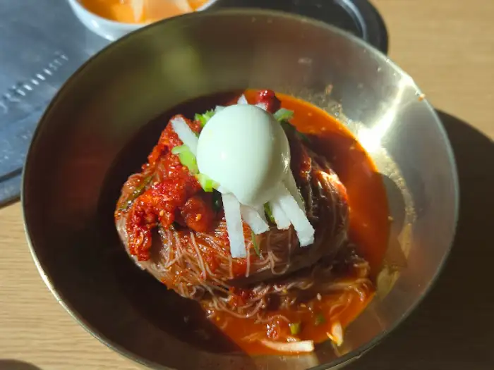 개성면옥 비빔냉면 클로즈업