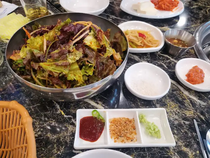 고기와 함께 구워질 야채와 과일