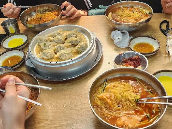 대전 대가면옥 테이블 전경