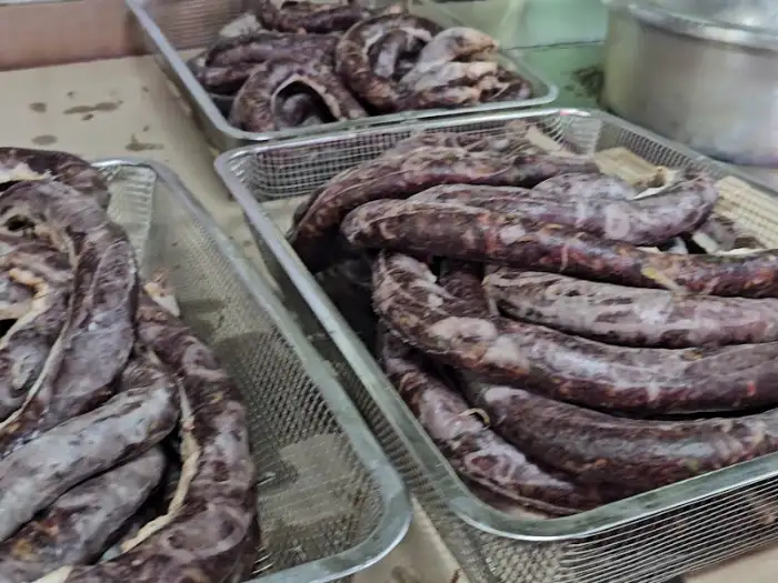 바구니에 담긴 순대