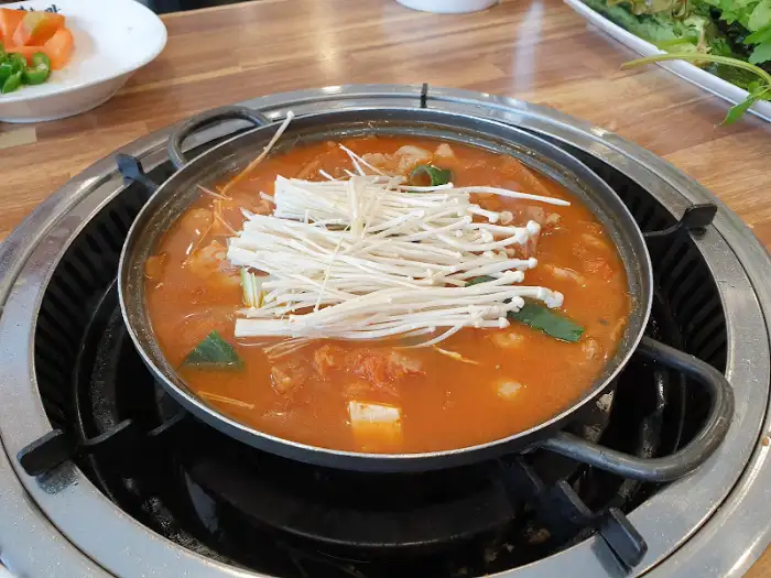 삼겹살 굽는 모습