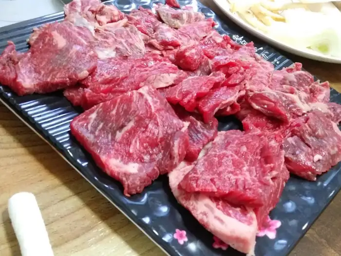 신선한 소고기 특수부위 모둠