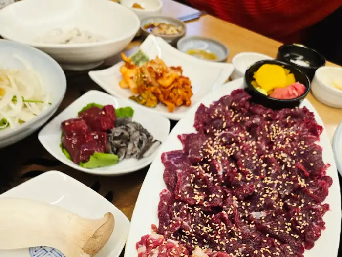 육회 근접샷