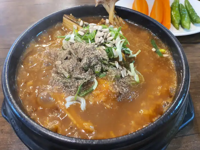 들깨삼계탕 근접샷