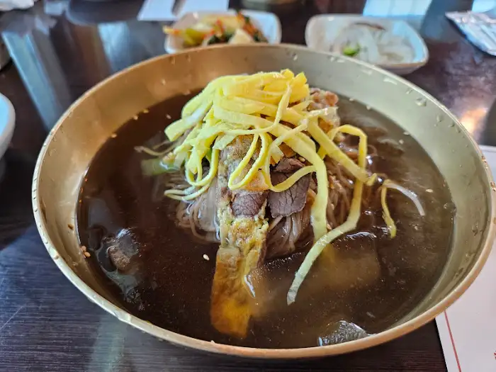 진주냉면 클로즈업 샷