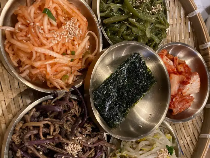 다양한 나물 반찬