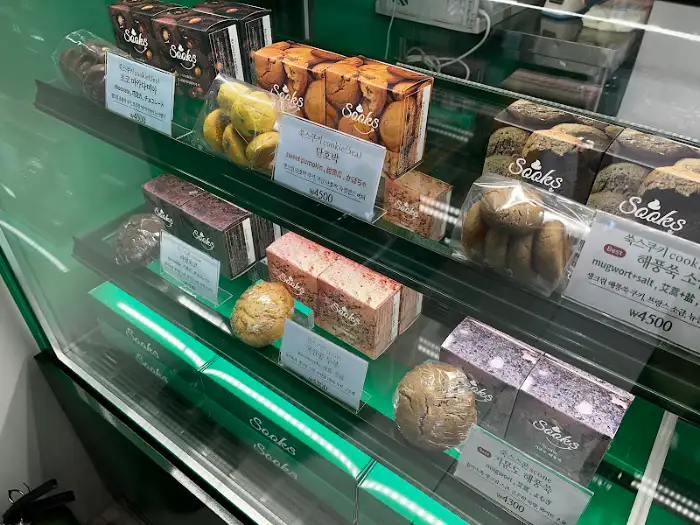 진열된 쑥스초코파이 종류