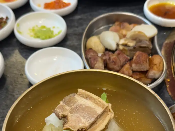 밑반찬과 소스