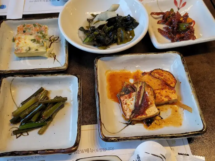 청풍복달 음식 세팅