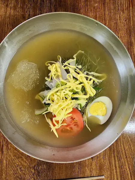 막국수 한 그릇