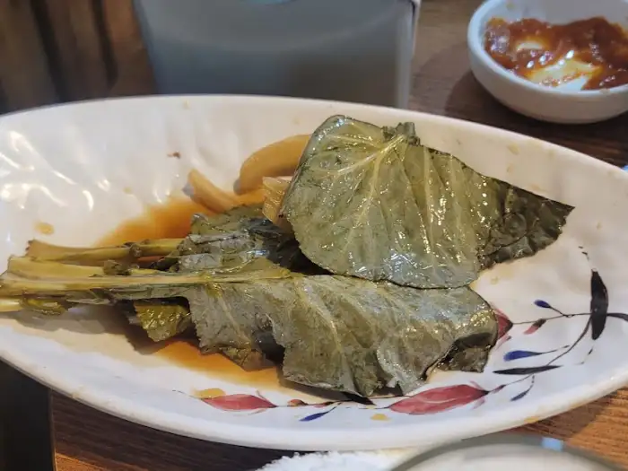 푸짐하게 나온 게장찌개