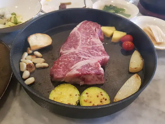 직접 구워주는 등심
