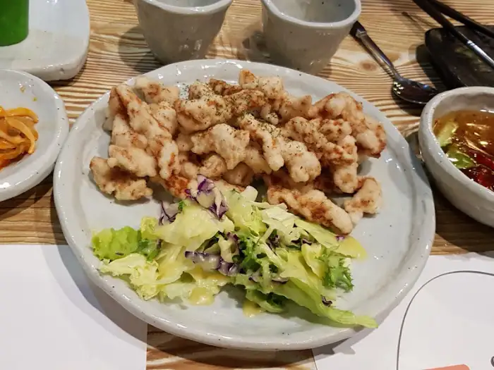 탕수육과 샐러드