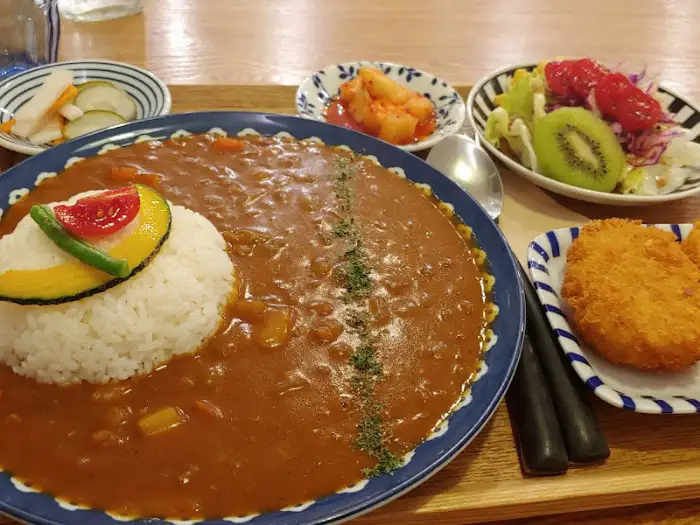 따뜻한 카레와 밥