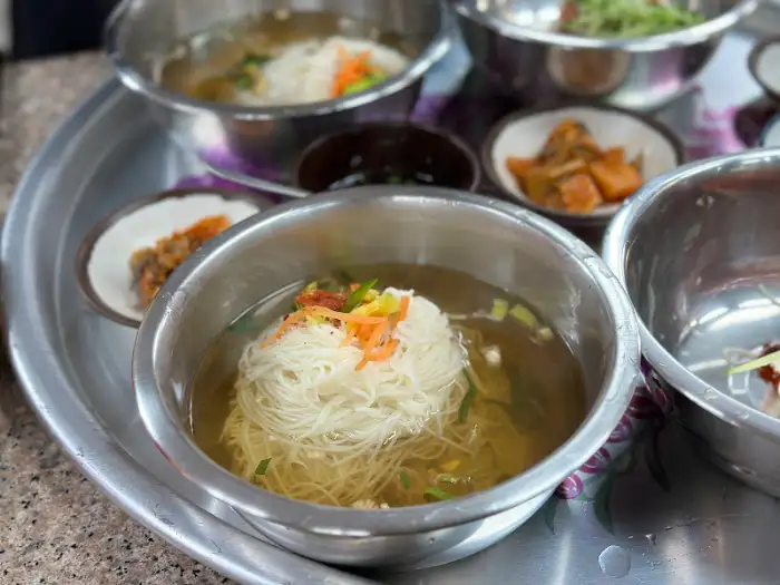 이연국수 여러 그릇