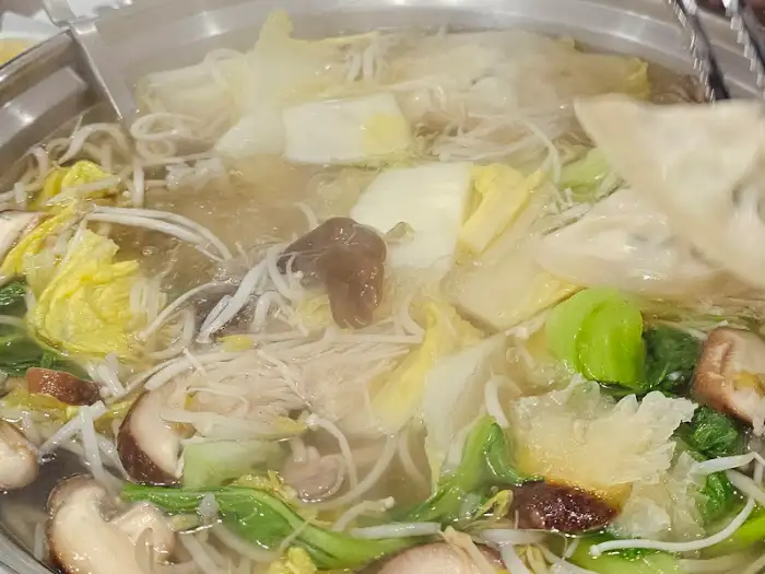 만둣국 끓는 모습