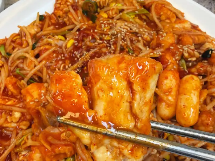 신성아구찜 아산점 아구 살 확대