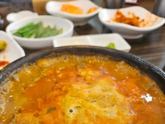 추어탕과 밑반찬