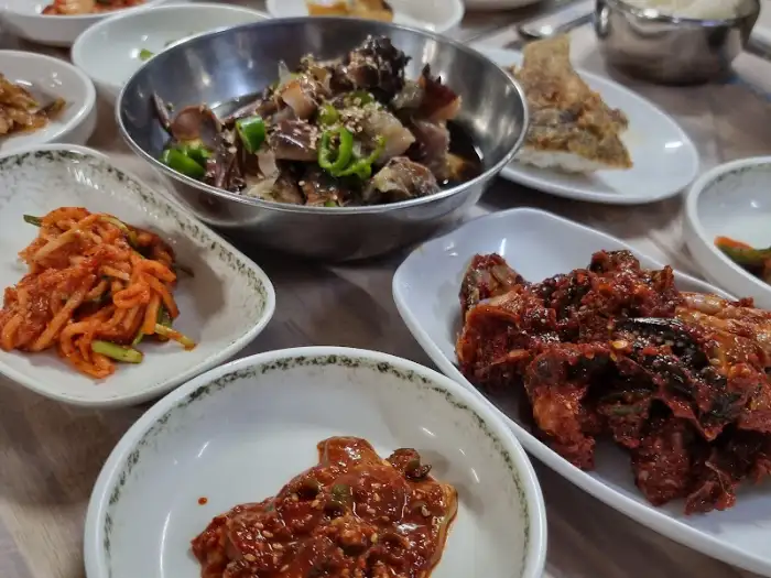 먹음직스러운 갈치조림의 일부