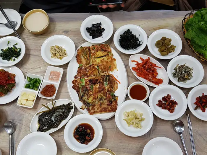 무주 원조할매보쌈 반찬들