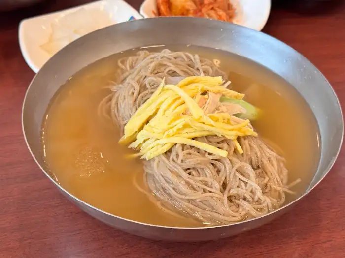 비빔냉면 모습