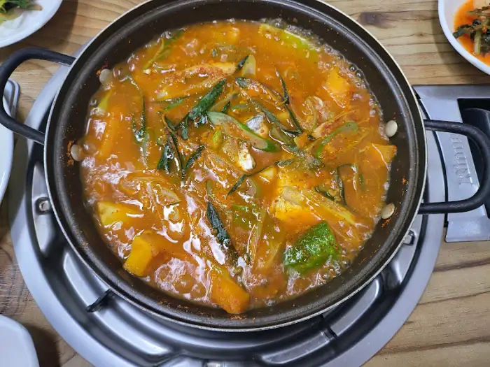 갈치조림 뚝배기
