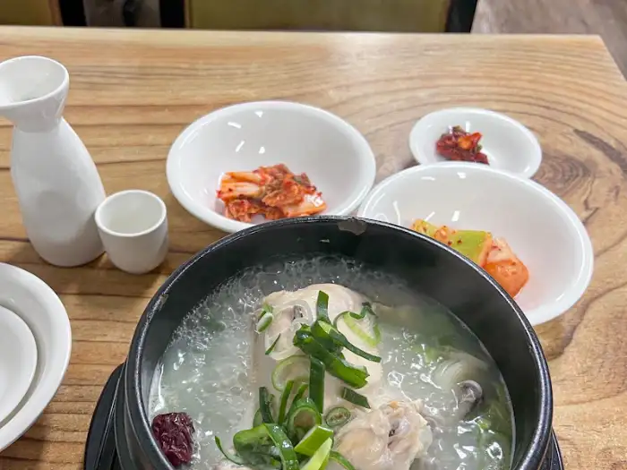 삼계탕과 밑반찬, 인삼주