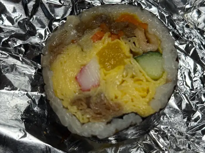 명란 김밥 단면 클로즈업