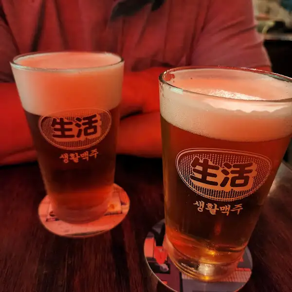 생맥주 두 잔