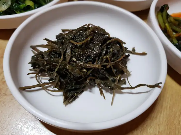 말린 버섯 볶음