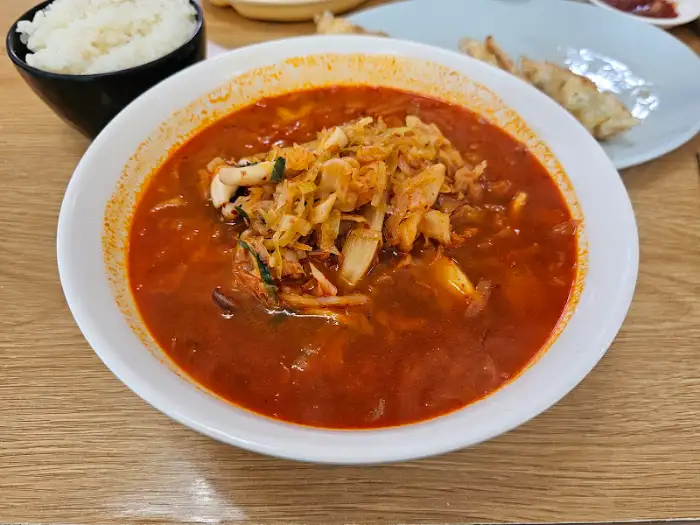 푸짐한 짬뽕밥 모습