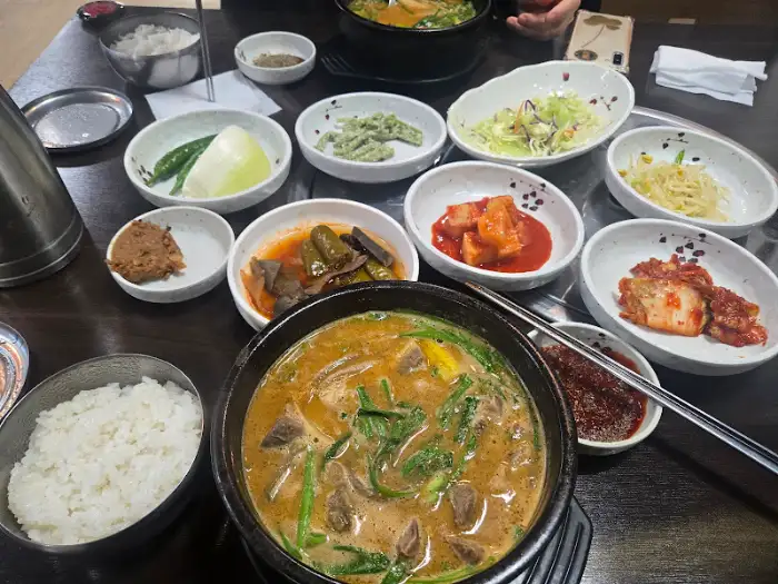 테이블 전체 모습