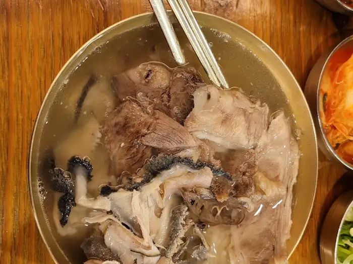 하동관 특곰탕 고기