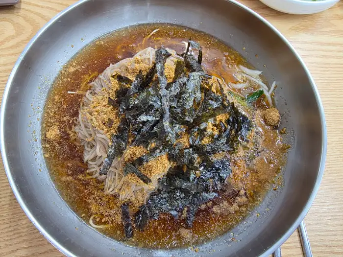 물막국수