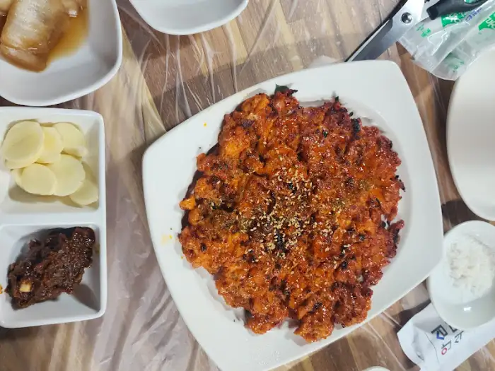 매콤달콤한 양념의 닭불고기