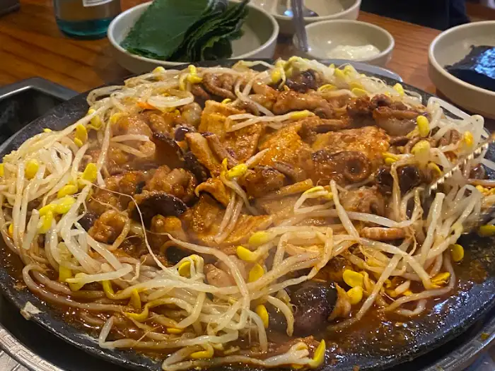 매콤한 쭈꾸미 요리