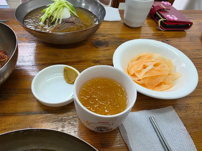 물냉면 한 상 차림