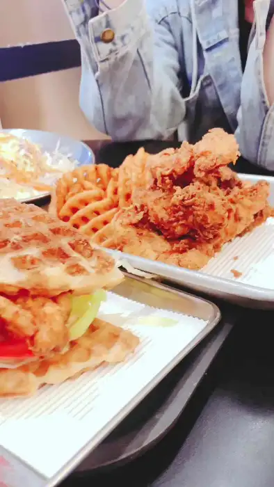 와플 샌드위치 단면