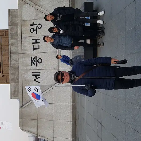 식사 후 나오는 길에 본 외관