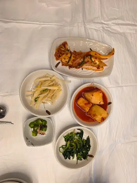 다양한 밑반찬